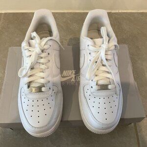 Womens Air forces 1 '07 sneakers white